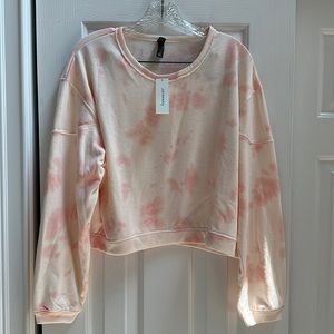 Tie dyed cropped sweatshirt.